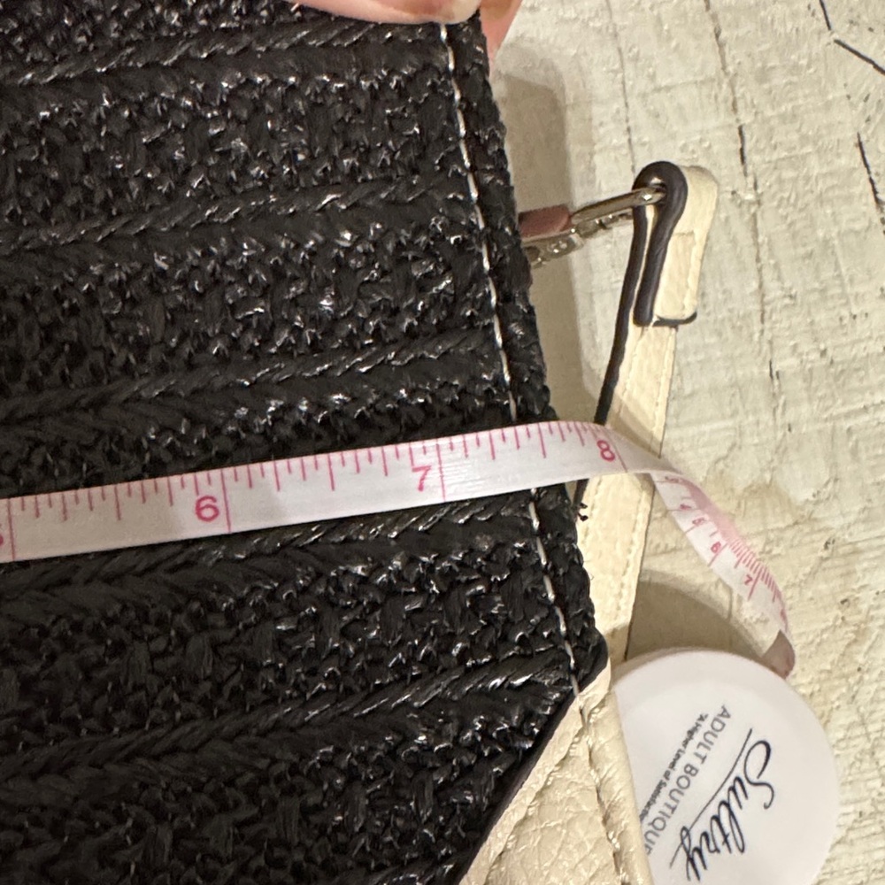 EUC Steve Madden Textured Black and Cream Box Crossbody Bag - Picture 7 of 10